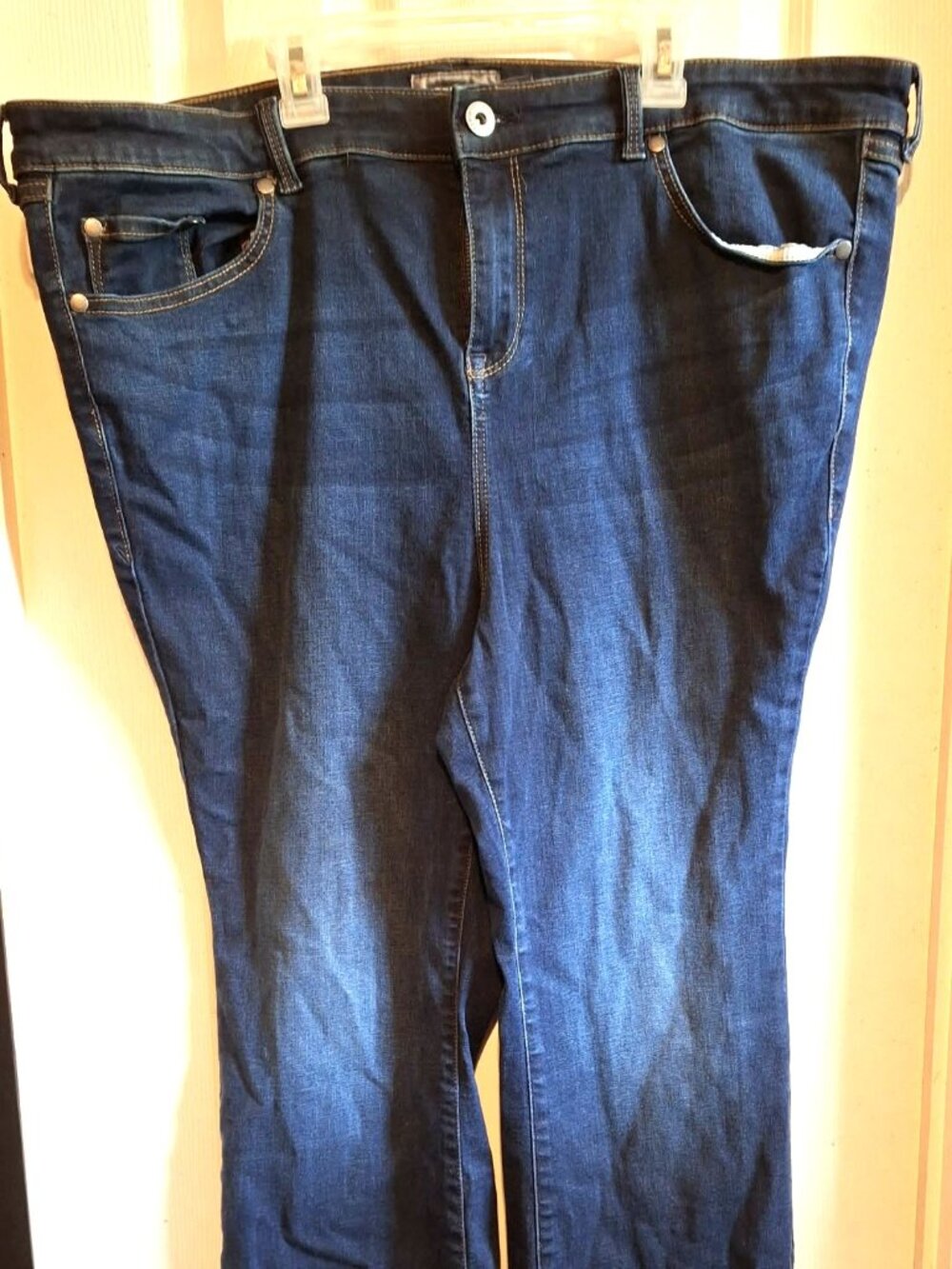 Torrid #FeelTheFit Bootcut Jeans Size 20R – Dark Wash Denim
